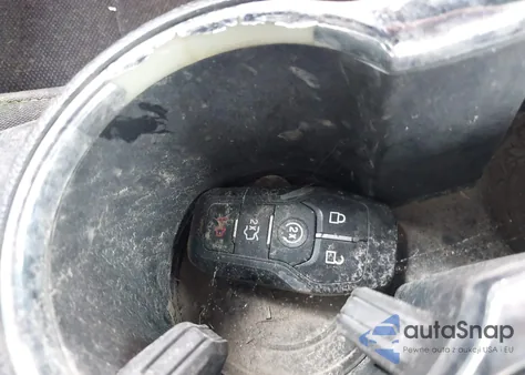 2016 Ford Mustang V6 z USA, uszkodzony, nr VIN 1FA6P8AMXG5228418